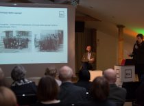 Museum director Dr. A. Veilentienė gives a lecture to the KTU community entitled "The Gediminids' Pillars on the Soviet Monument," moderated by cultural projects manager Žilvinas Rink&scaron;elis, 2017 (photo by J. Klėmanas, KTU photo archive)