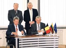 A cooperation agreement is signed between KTU Prof. K. Baršauskas Ultrasound Institute and the Belgium Nuclear Research Centre SCK-CEN during the visit by the Belgium King Albert II at KTU.