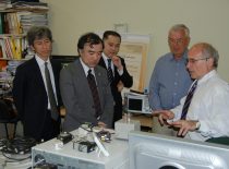 Senior engineer of “Hitachi” Corporation dr. H. Takeda (centre), senior manager of the European Research Centre at “Hitachi” H. Odawara, manager for the long-term strategy of technology A. Fujibayashi visit KTU Ultrasound Institute, 2012.
