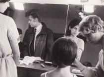 In the make-up room, 1962. (The original is in the archive of S. Dubinskaitė-Šablinskienė)
