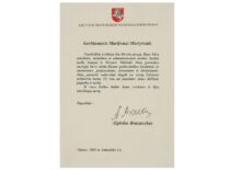Ministro primininko A. M. Brazausko sveikinimas prof. M. Martynaičiui 80-mečio proga, 2002 m.