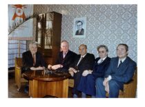 Deans of KPI Faculty of Electrical Engineering, 1987. From the left: Assoc. Prof. J. Matulionis, Assoc. Prof. E. Vaineikis, Assoc. Prof. A. Baranauskas, Assoc. Prof. S. Masiokas and Assoc. Prof. J. Mikšta (archive of Prof. S. Masiokas)