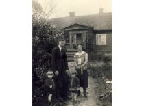 Sasnauskas family with twins Kęstutis and Algirdas in Telšiai, 1927 (from Sasnauskai family archive)