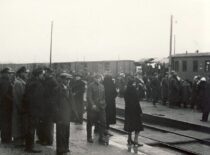 Lentvaris railway station platform, 28 October 1939 (photograph by Prof. S. Kolupaila, KTU Museum)