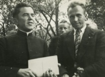 V. Jasiukevičius, chairman of the Student Catholic Union, with Christian Democrat leader Father Mykolas Krupavičius, 1938 (L. Kudarienė family archive)