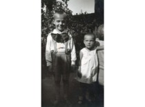 Česlovas with his little sister Eulalija, 1932. (Prof. Č. Jakimavičius family archive)