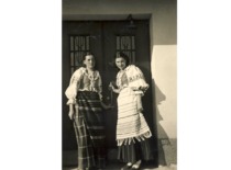 E. Sto&scaron;kutė with her friend after a sports festival at Raseiniai Gymnasium, 1940. (E. Grinienė family archive)