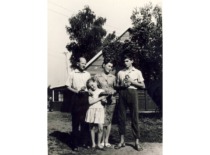 Griniai family in Pervalka, 1963. (E. Grinienė family archive)