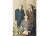 Three generations of department heads: Doc. S. Vasauskas, Prof. J. Bau&scaron;ys, Prof. A. Žiliukas, 1993 (Prof. A. Žiliukas family archive)