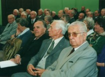 50th anniversary of the 2nd cohort of KPI Faculty of Mechanics at KTU Aula, 2001. (KTU Photo Archive)