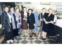 Prof. E. Grinienė at the department with her former graduates on the occasion of the 50th anniversary of the graduation from KPI, 2002. (E. Grinienė family archive)