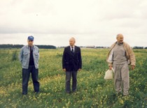 J. Slavėnas with brothers Jonas and Juozas in their homeland, 2007.