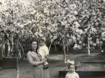Wife Petronėlė Slavėnienė with daughters Jūratė and Au&scaron;ra, 1964.
