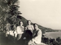 Prof. K. Bar&scaron;auskas with his family on vacation in Crimea, 1961. (the original photograph is at Prof. K. Bar&scaron;auskas family archive)