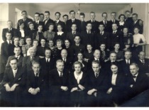 Teachers and students of the Faculty of Mathematics and Nature, 1937. In the photograph: 2nd from the left in the 1st row is Assoc. Prof. J. Janickis, Dean Prof. Z. Žemaitis is in the centre of the 2nd row, to his left is Prof. I. Končius, 2nd to his right is Prof. A. Purėnas, 3rd is Prof. V. Čepinskis, 4th is Assoc. Prof. J. Matulis. (the original photograph is at KTU Museum)