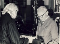 Prof. J. Indriūnas advising students, 1967 (KTU Museum)