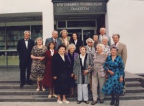 Reunion of the 1950 class of the Faculty of Chemical Technology, 50 years after graduation, 2001 (from the family archive of Prof. V. Zelionkaitė)