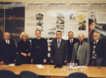 KTU researchers&rsquo; meeting at &ldquo;Lithuanian Railways&rdquo; on the development of research and studies in the field of rail transport, 2000 From left: Prof. A. Žiliukas, Prof. V. Kavaliauskienė, Prof. J. Sapragonas, Prof. A. Fedaravičius, Assoc. Prof. Ž. Bazaras, Assoc. Prof. V. Mačerauskas, Assoc. Prof. O. &Scaron;vėgžda. (KTU Museum)